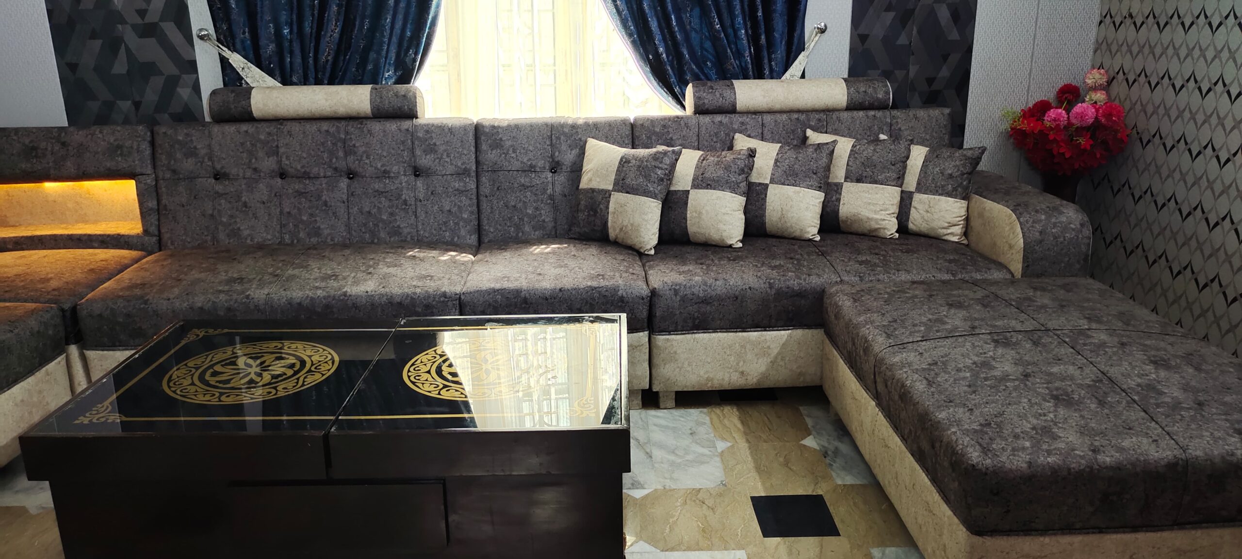 12 Cushions